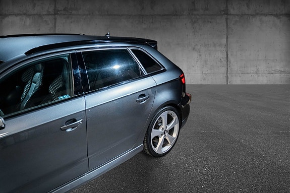 Audi RS3 3 of 5