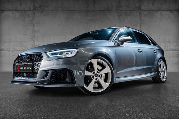 Audi RS3 2 of 5
