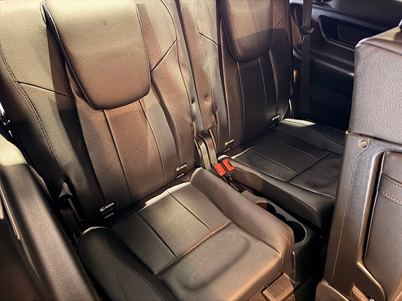 Mercedes-Benz GLB200 d 25 of 30