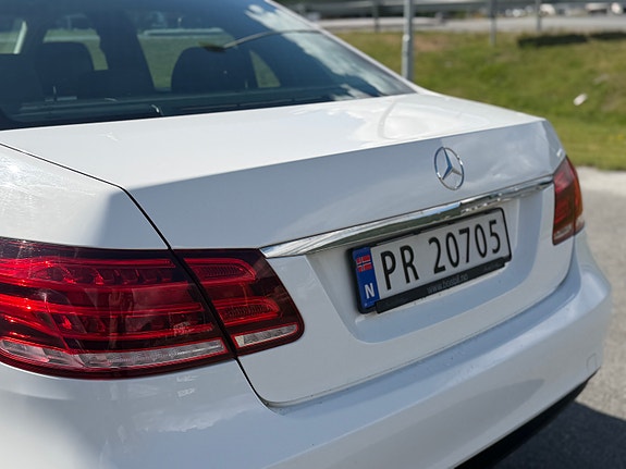 Mercedes-Benz E200 d 12 of 30
