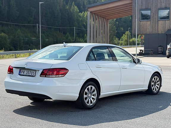 Mercedes-Benz E200 d 11 of 30