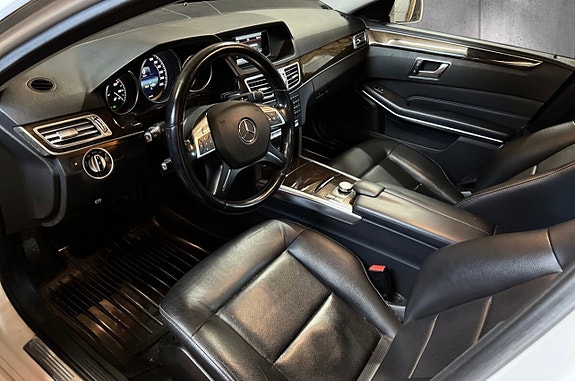 Mercedes-Benz E200 d 15 of 30
