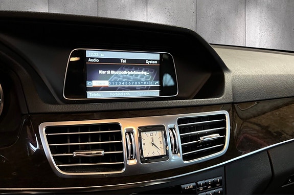 Mercedes-Benz E200 d 28 of 30