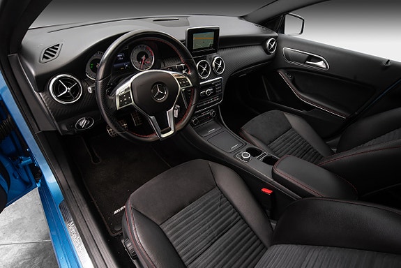 Mercedes-Benz A180 10 of 27
