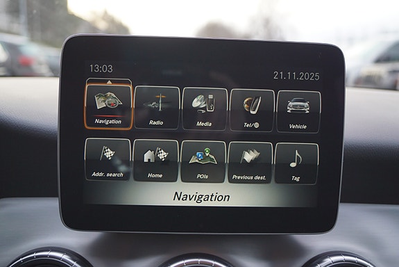 Mercedes-Benz CLA 28 of 30