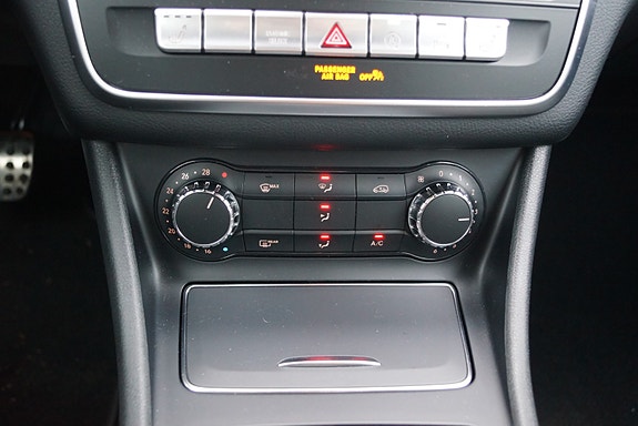 Mercedes-Benz CLA 25 of 30