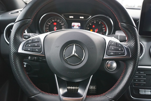 Mercedes-Benz CLA 12 of 30