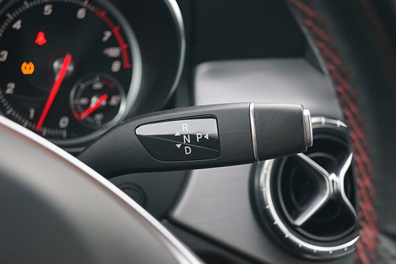 Mercedes-Benz CLA 17 of 30