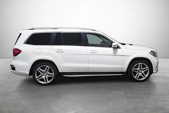 Mercedes-Benz GL350 5 of 5