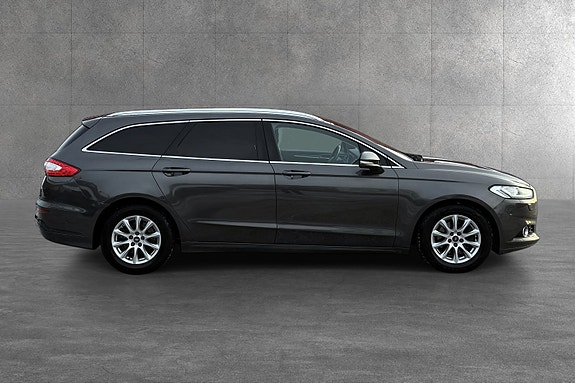 Ford Mondeo 2 of 5