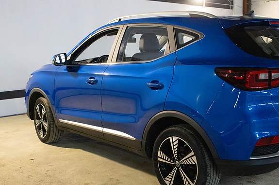 MG ZS EV 6 of 30