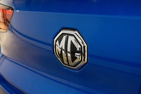 MG ZS EV 16 of 30