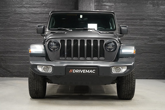 Jeep Wrangler 5 of 5