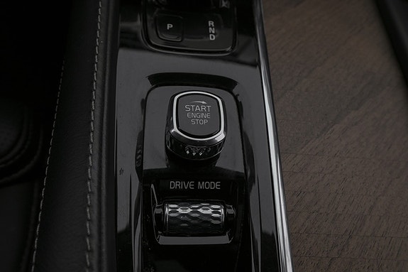 Volvo XC90 13 of 14