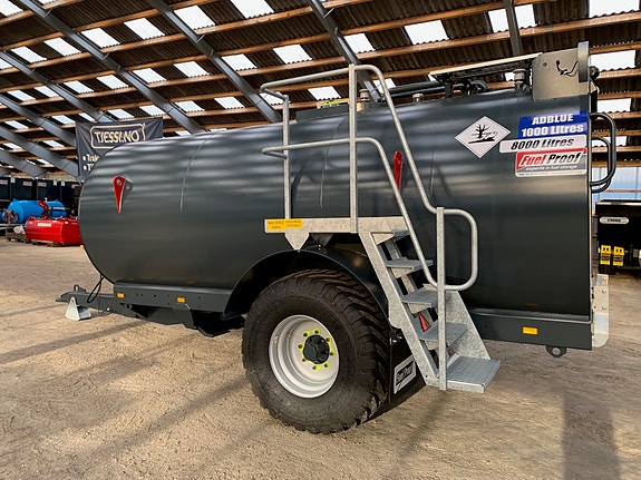 Fuel Proof 8000 Liter Dieselvogn For Traktor Med 1000 Liter Adblue Med Pumpepakker ST030 og AB013 9 of 30
