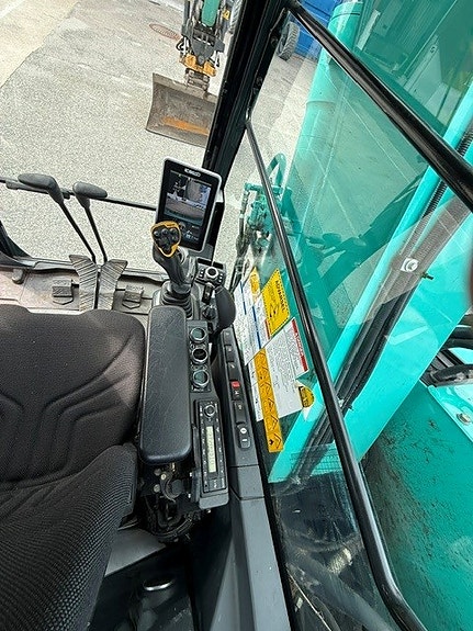 Kobelco SK75SR-7 9 of 11