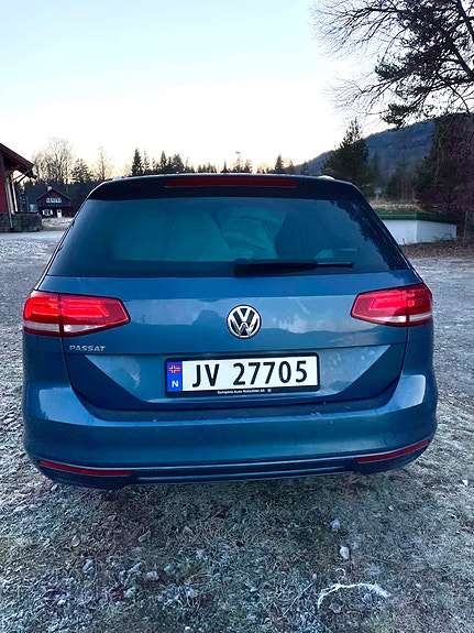 Volkswagen Passat 4 of 5
