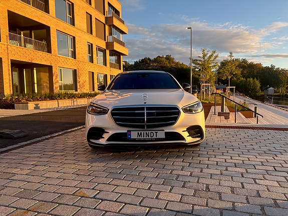 Mercedes-Benz S500 6 of 27