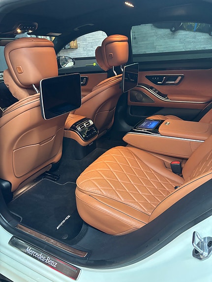 Mercedes-Benz S500 9 of 18