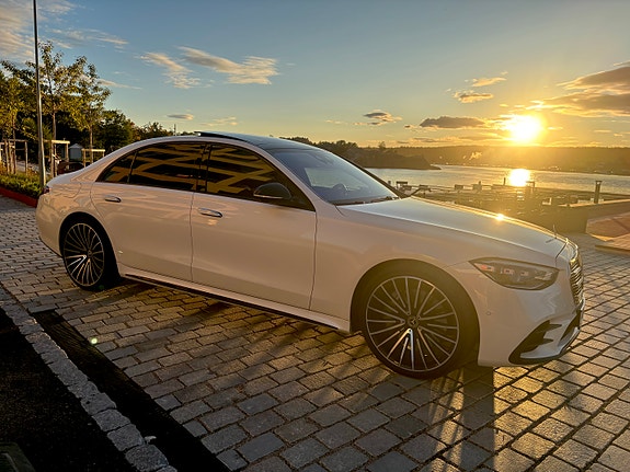 Mercedes-Benz S500 3 of 27