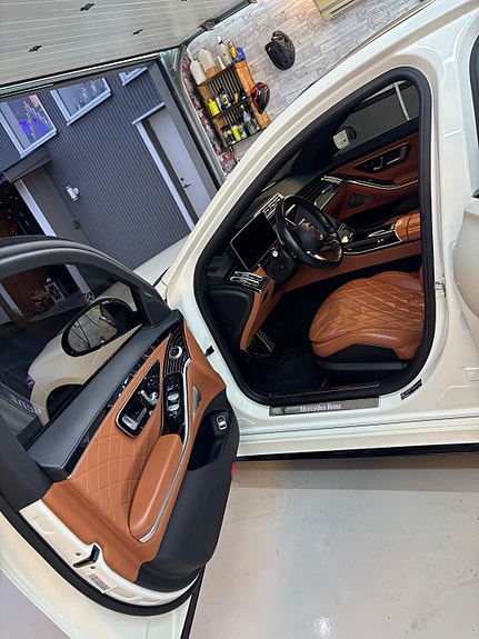 Mercedes-Benz S500 12 of 18