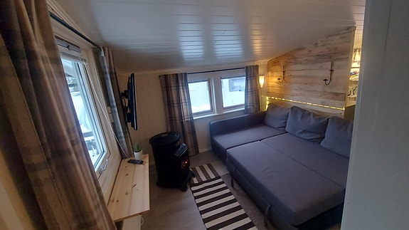 Polar 560  med spikertelt på Høgkjølen fjellcamp 15 of 23