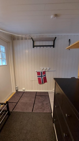 Polar 560  med spikertelt på Høgkjølen fjellcamp 7 of 23