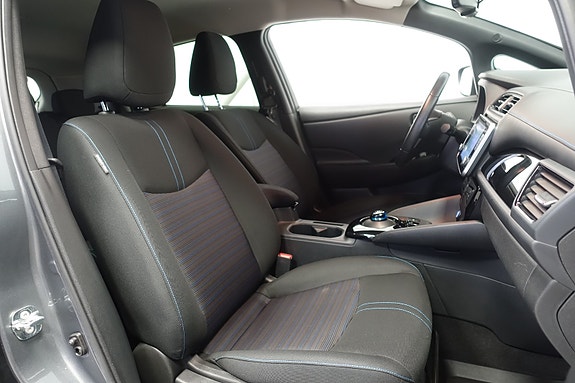 Nissan Leaf 16 of 23