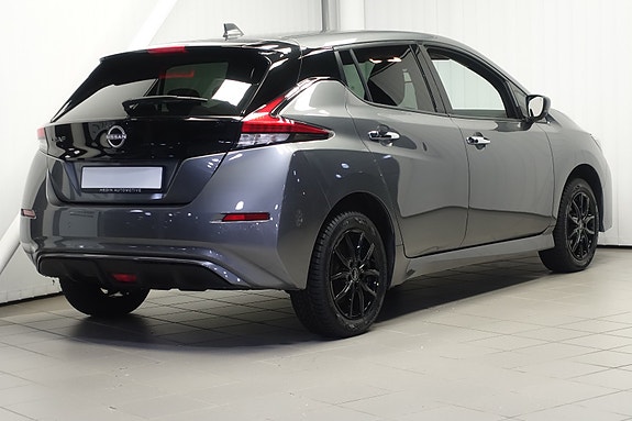 Nissan Leaf 6 of 23