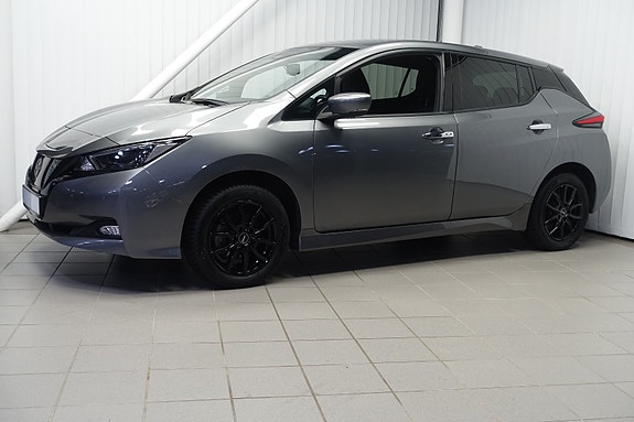 Nissan Leaf 3 of 5