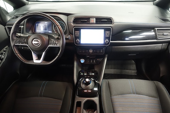 Nissan Leaf 18 of 23