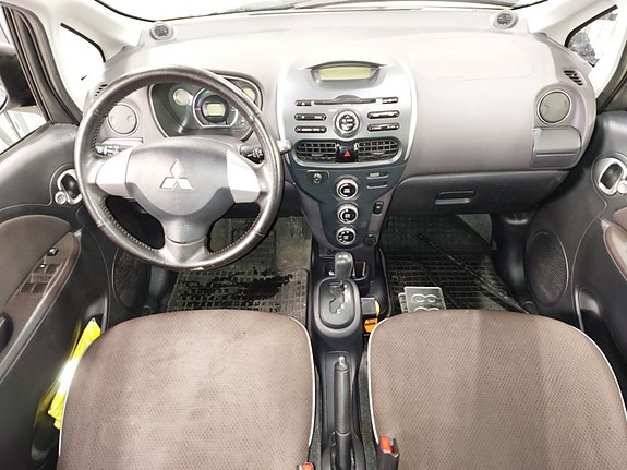 Mitsubishi i-Miev 11 of 19