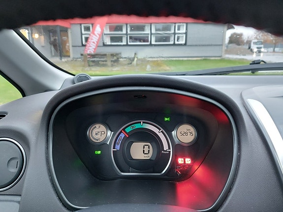 Mitsubishi i-Miev 14 of 19