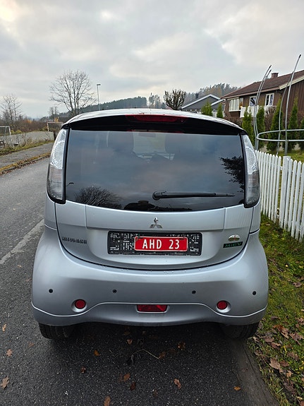 Mitsubishi i-Miev 5 of 19