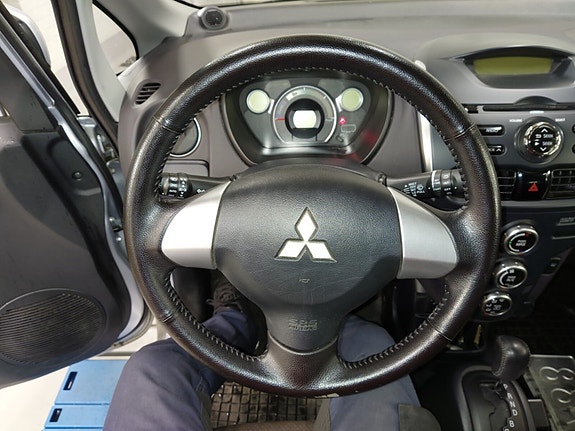 Mitsubishi i-Miev 12 of 19