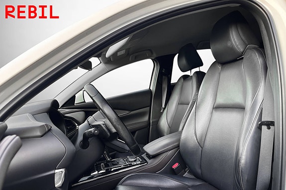 Mazda CX-30 7 of 21