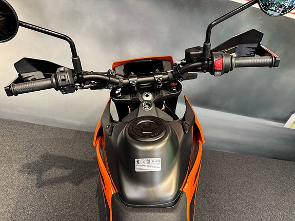 KTM 390 Enduro R 14 of 15
