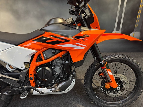 KTM 390 Enduro R 4 of 5
