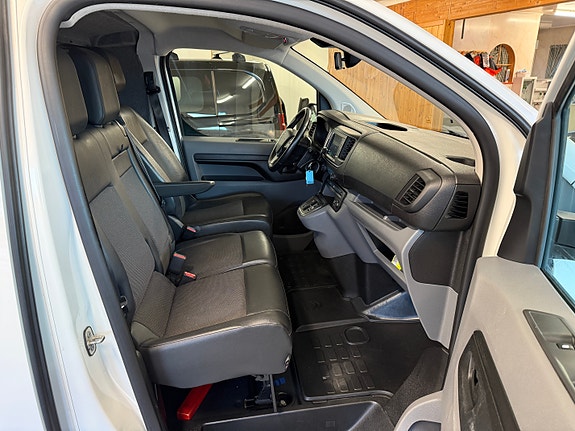 Citroen E-Jumpy 10 of 21
