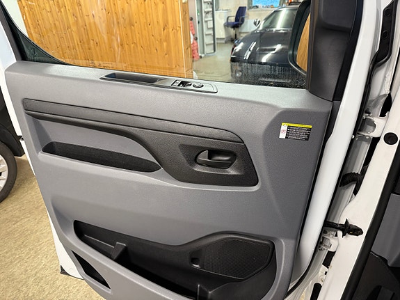 Citroen E-Jumpy 17 of 21