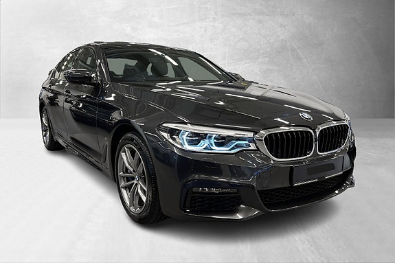 BMW 530e 3 of 5