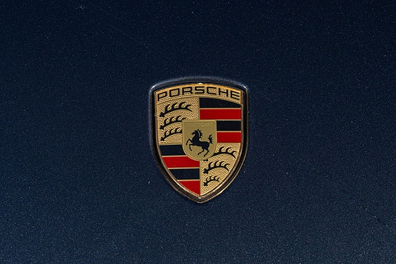 Porsche Taycan 9 of 30