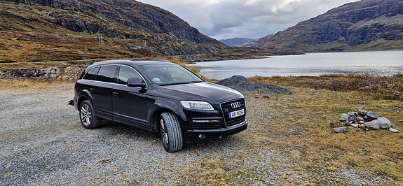 Audi Q7 4 of 30