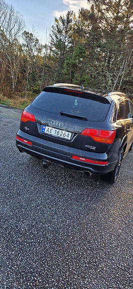 Audi Q7 6 of 30