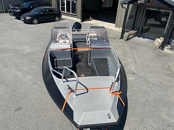 BUSTER XXL M/115 motor og henger 6 of 30