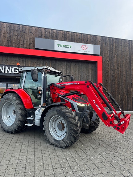 Massey Ferguson 5S.145 Dyna-4 Exclusive