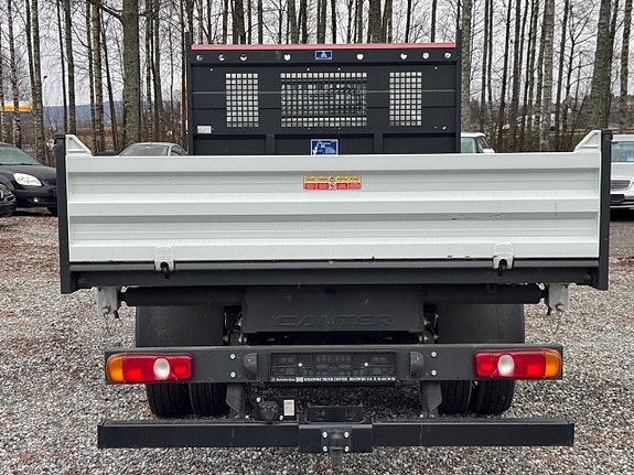 Mitsubishi Fuso Canter 4 of 5