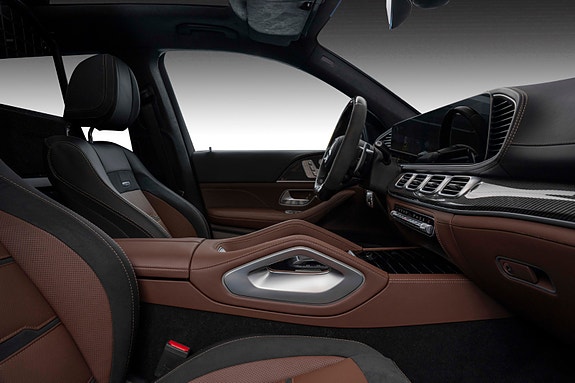Mercedes-Benz GLS63 17 of 30