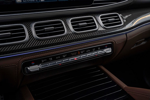 Mercedes-Benz GLS63 23 of 30