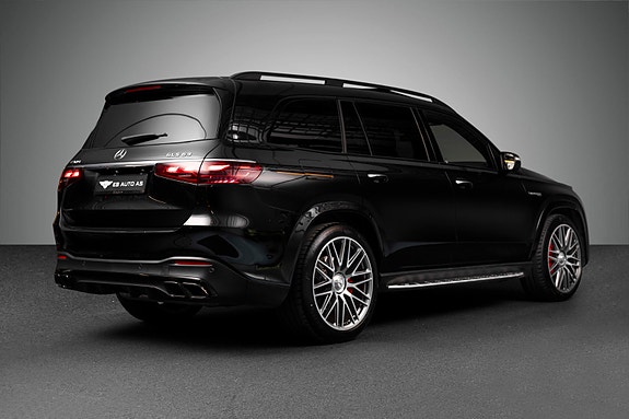 Mercedes-Benz GLS63 2 of 30